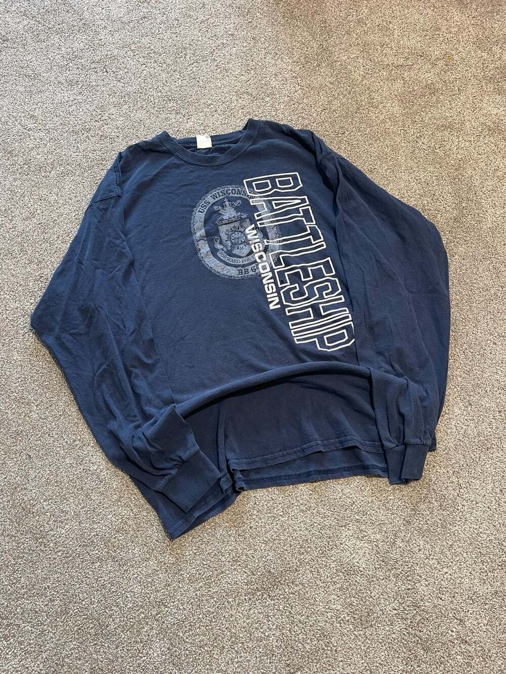 Gildan Heavy Cotton Long Sleeve Graphic T-Shirt Battleship USS Wisconsin BB 64 B